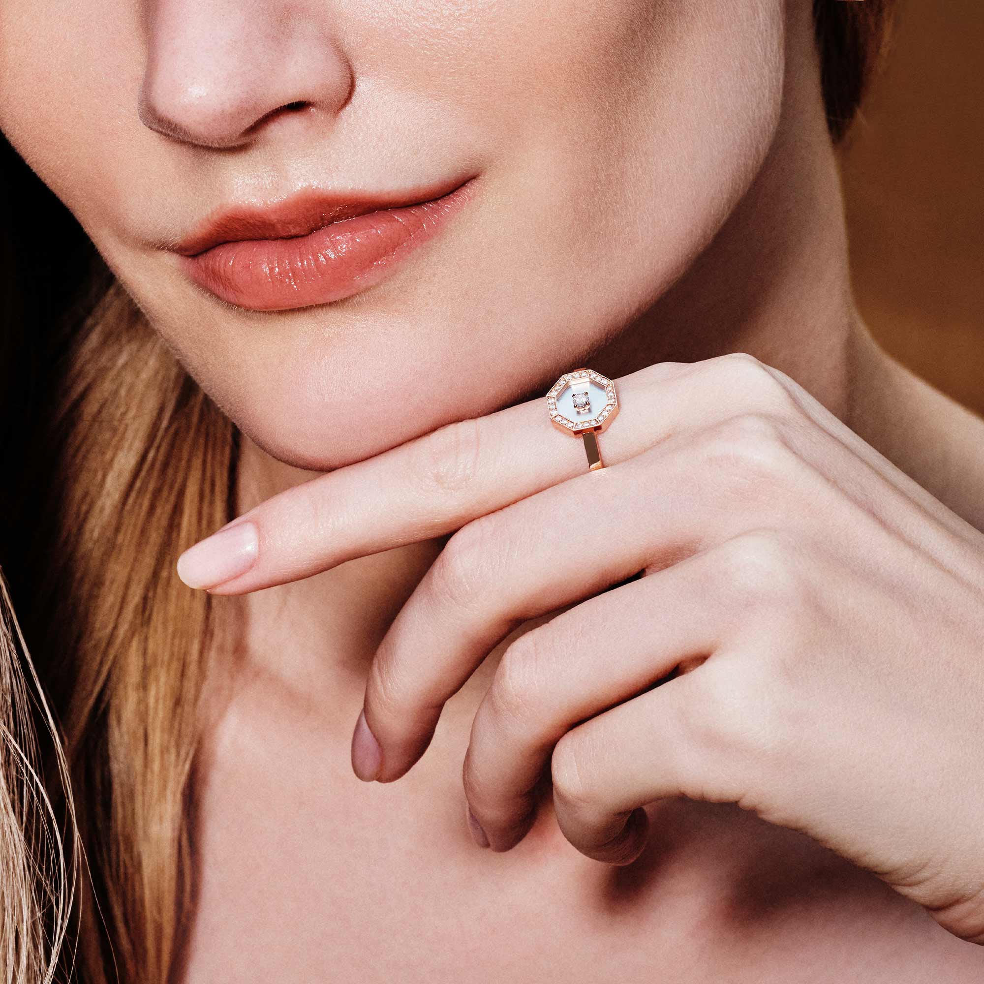 Ahjar Birwaz Rose Gold Diamond Mother of Pearl Ring - Image 4