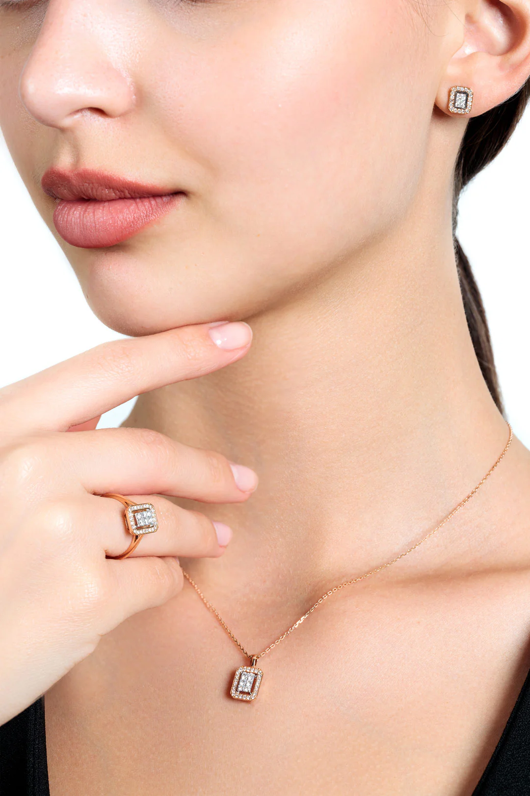 Barq Octagon Rose Gold Diamond Small Necklace - Image 5