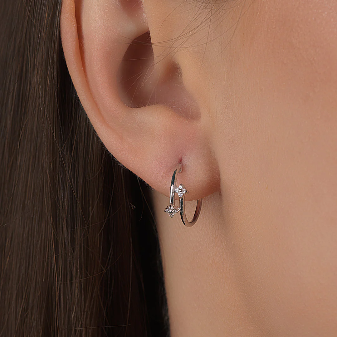 Barq  White Gold and Diamond Earrings - Image 2
