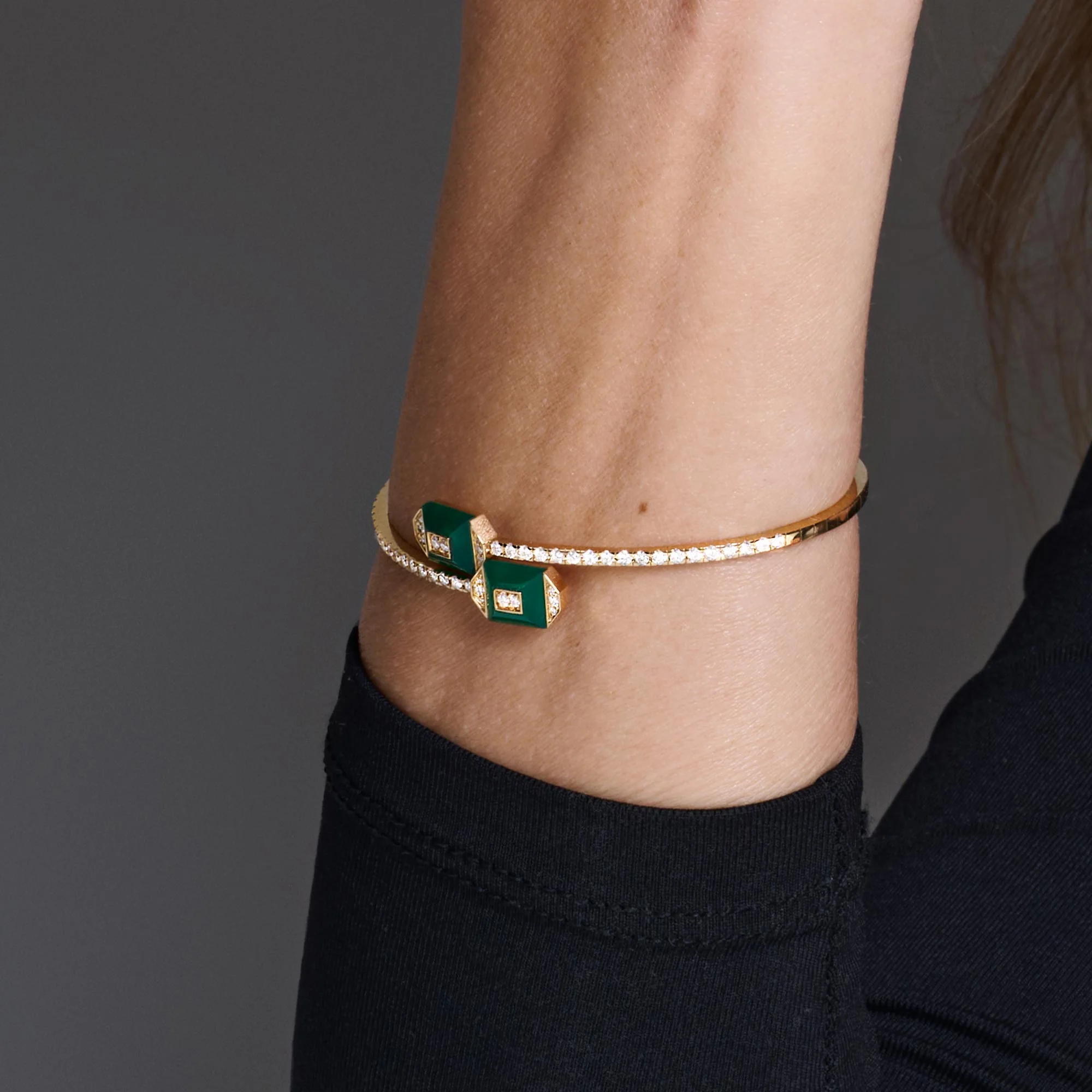 Layl Yellow Gold Diamond Green Agate Crossover Bangle - Image 4
