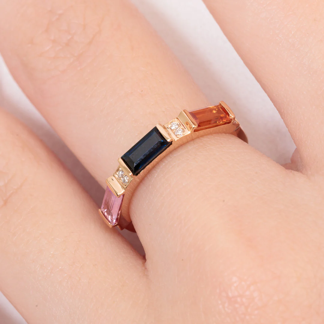 Noor Rose Gold Baguette Sapphire Large Ring - Image 3