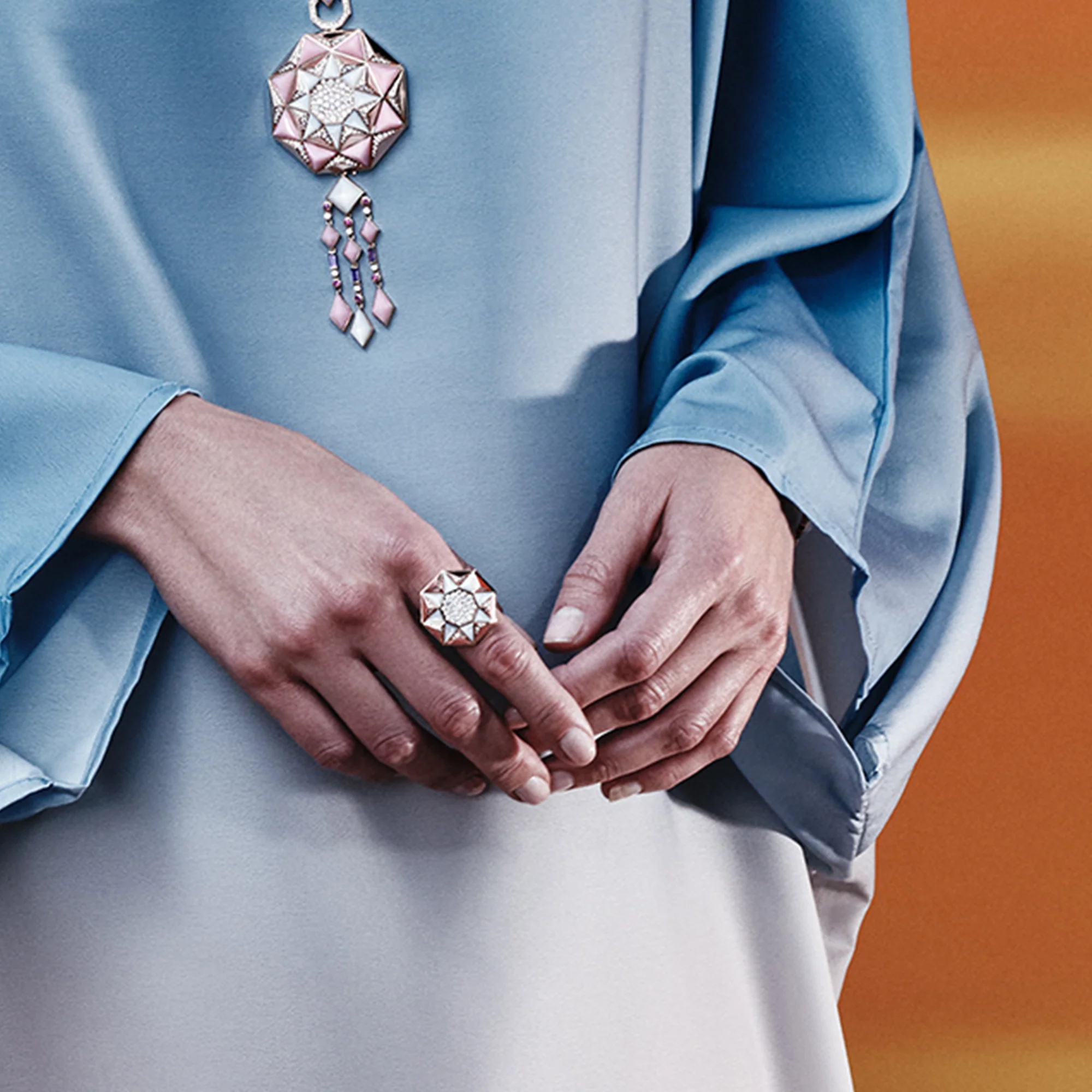 Sarh Turath Mother of Pearl Ring - Image 4