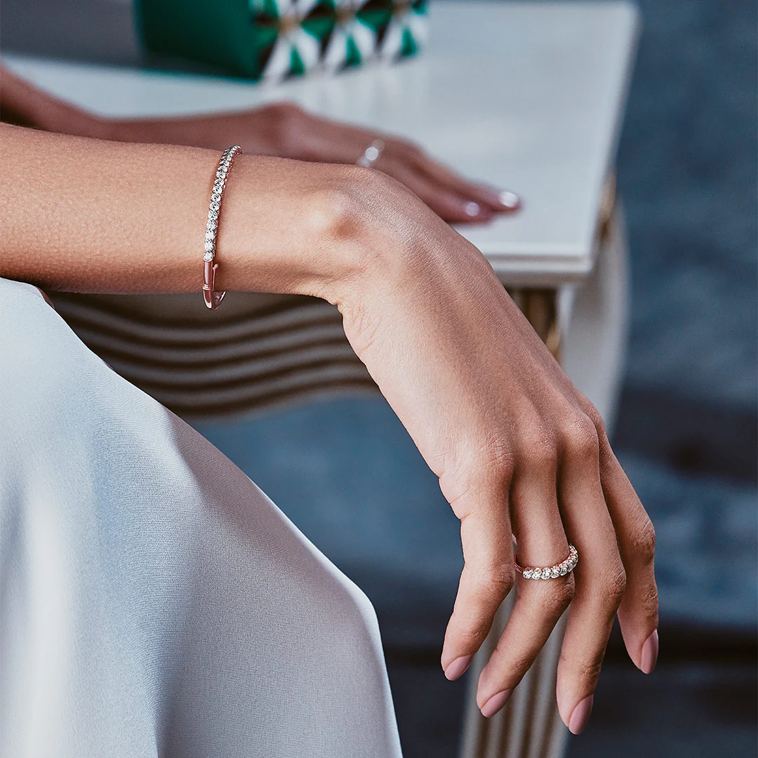 Thalj Rose Gold Diamond Bangle - Image 4