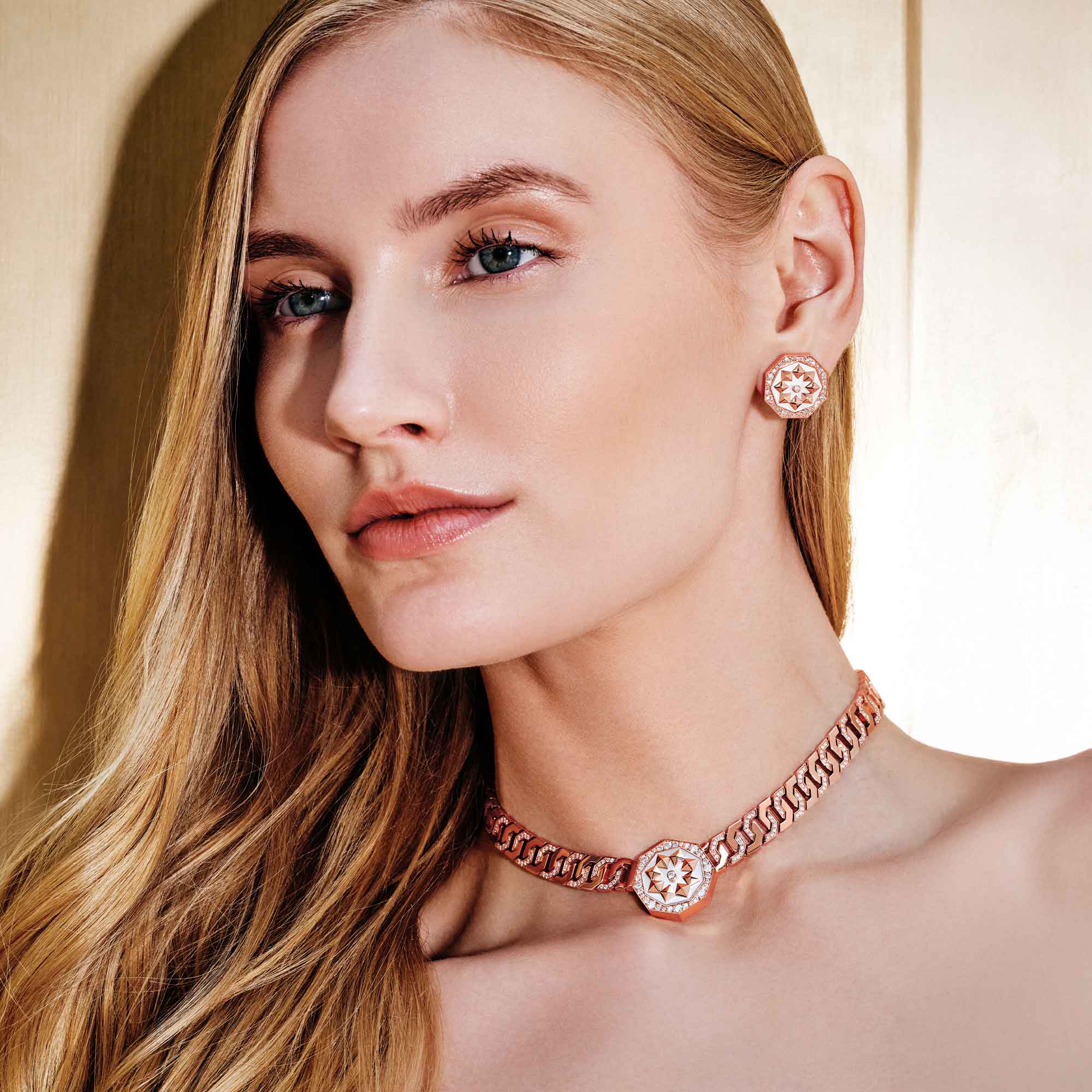 Thaman Turath Motif Earring - Image 2